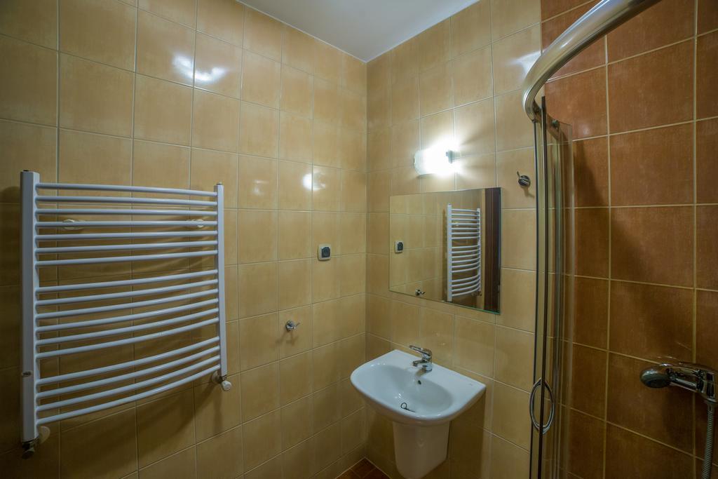 Hotel Grant Leszno  Exterior foto